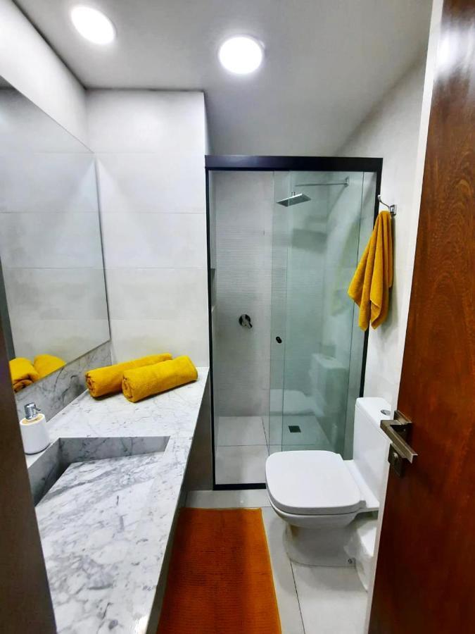 Apto Moderno Con Piscina De Borde Infinito Santa Cruz de La Sierra Exterior photo